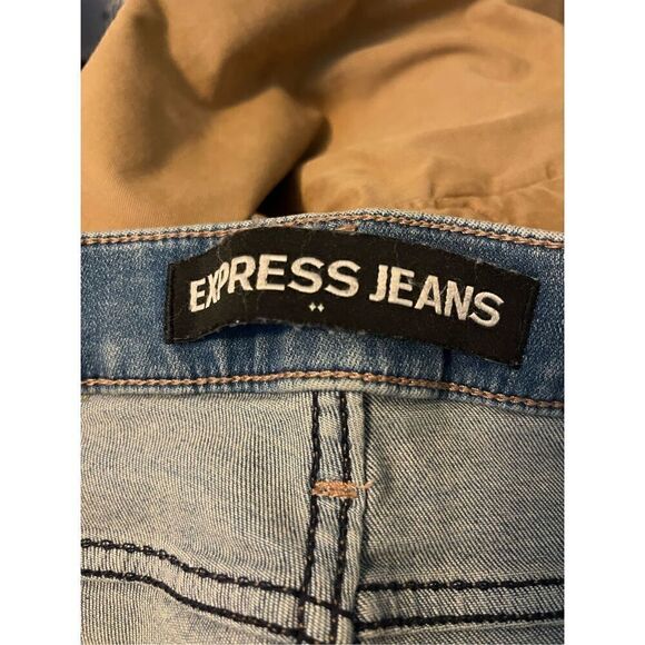 Express Jeans NWOT Ultimate Ankle. Size 6 - Picture 2 of 8